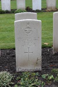 Berlin 1939-1945 War Cemetery - Gardner, Victor